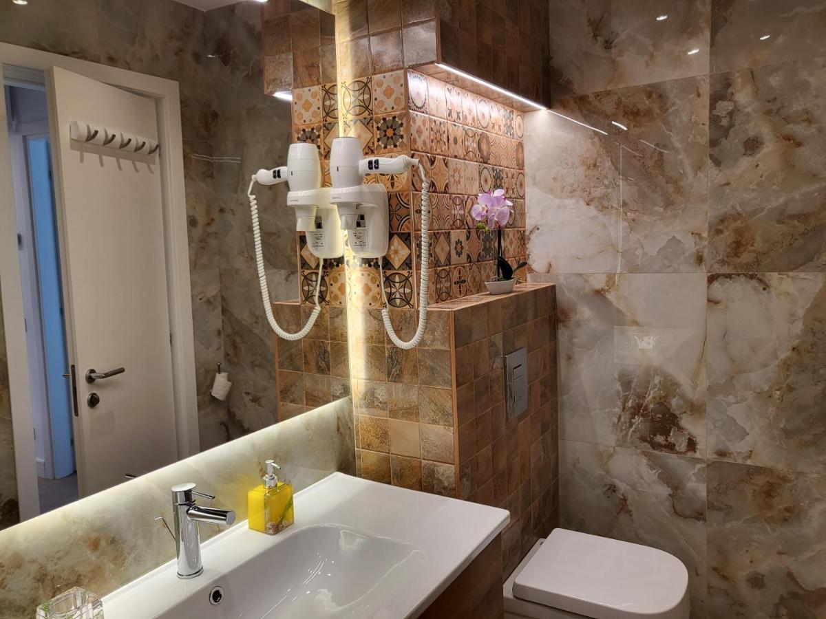 Grozavesti Luxury Apartment With 2 Rooms Bukarest Exteriör bild