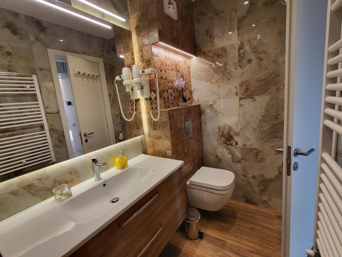 Grozavesti Luxury Apartment With 2 Rooms Bukarest Exteriör bild